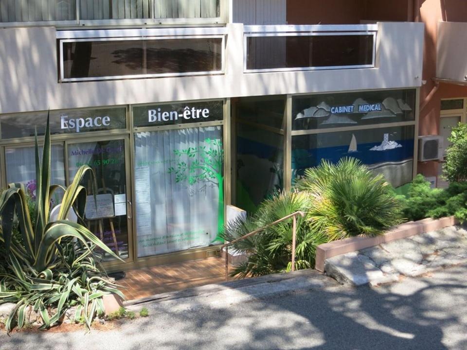 Studio B Front De Mer Saint-Raphaël Exterior foto